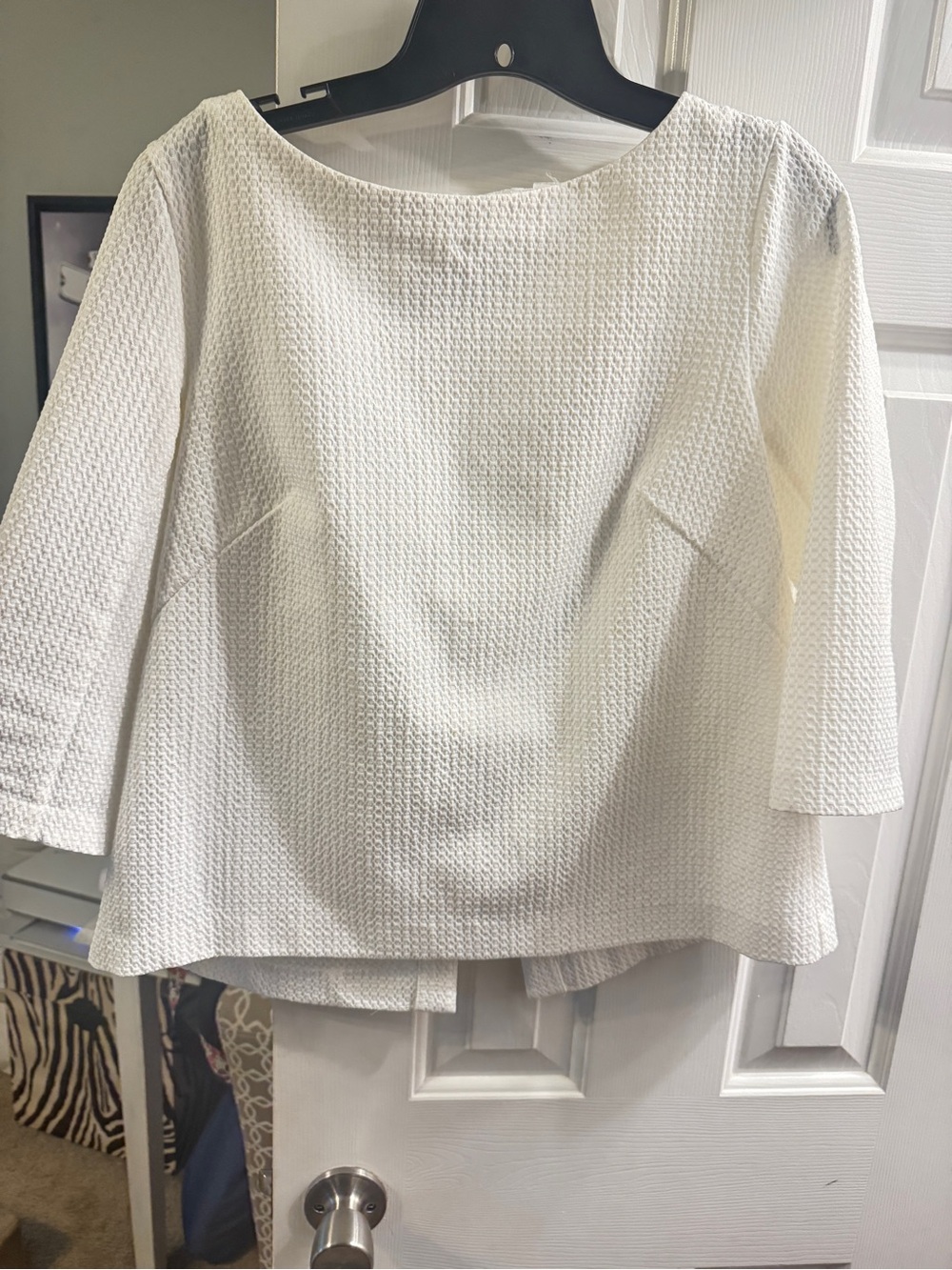 Club Monaco Med white  Textured Boatneck Women’s Top